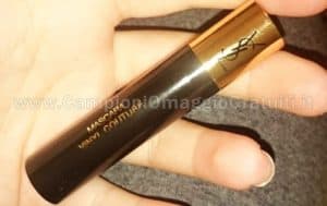 minitaglia-del-mascara-Vinyl-Couture-di-YSL-omaggio